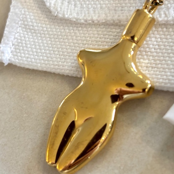 CHLOE “Femininities” Necklace chain and pendant - Picture 5 of 12